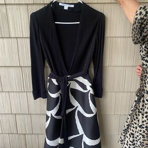 Diane von Furstenberg Wrap Dress Size 2